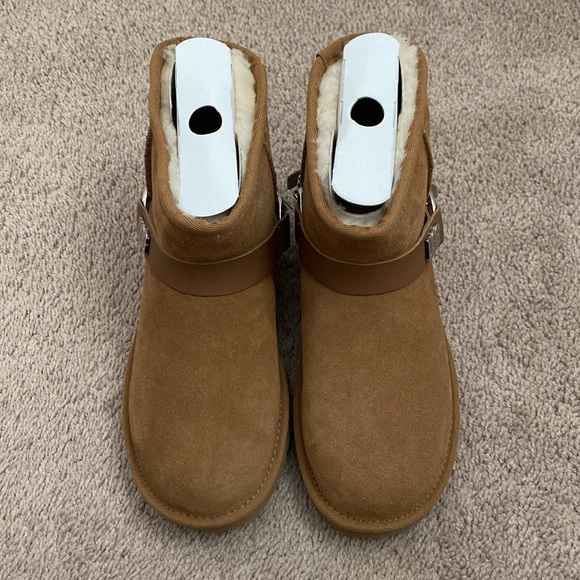 UGG Classic Mini Chains II Size 5 - Picture 3 of 13